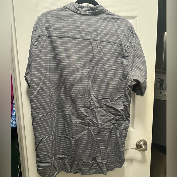Mens Ripcurl striped button down shirt XXL - Picture 2 of 3